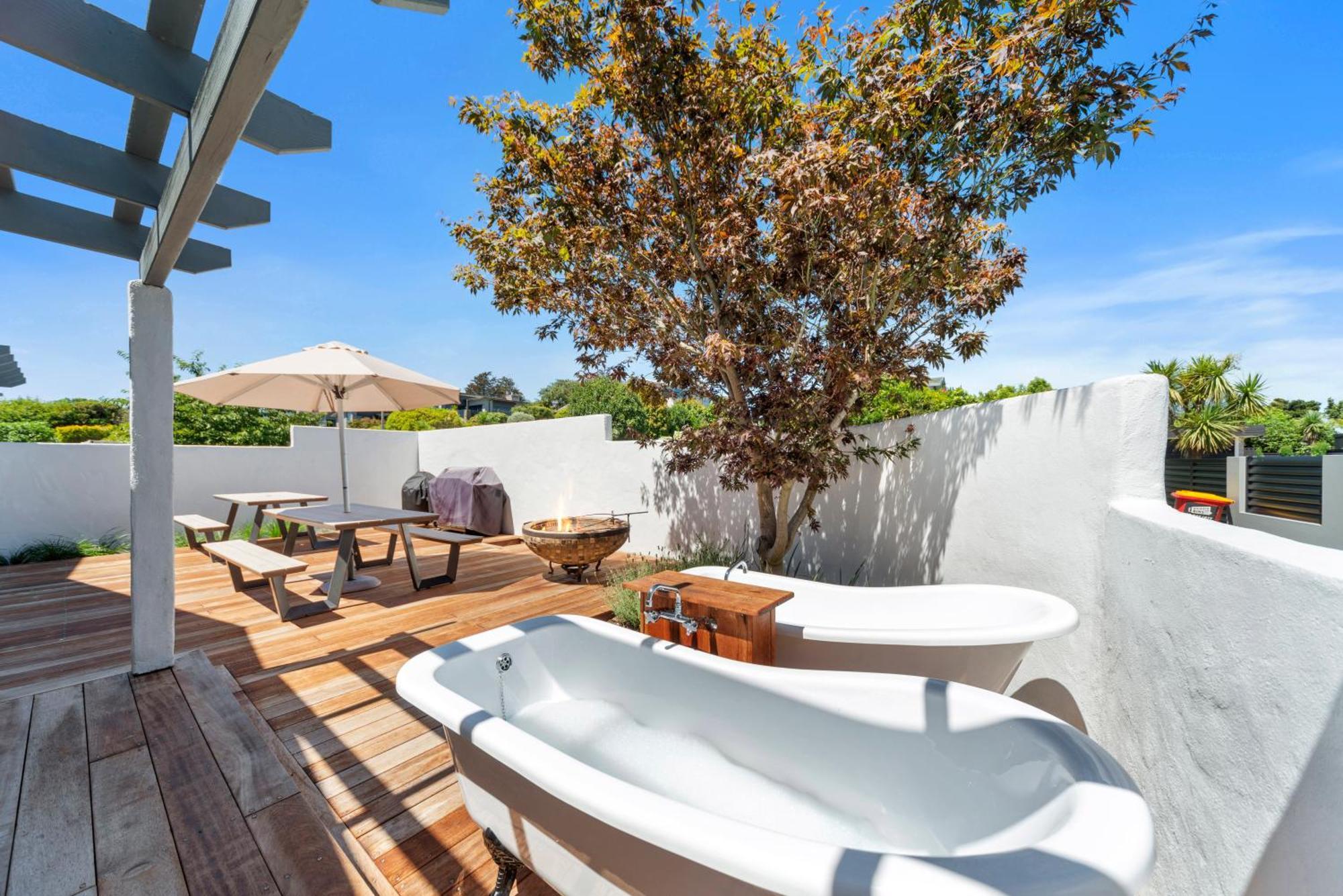 Hilltop House - Taupo Exterior photo